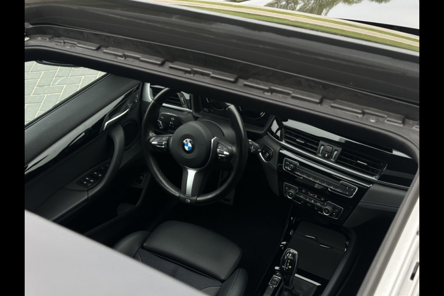 BMW X1 sDrive18i M PACK 2022 PANO NAVI CR CONTROL CAMERA CLIMATE CONTRO