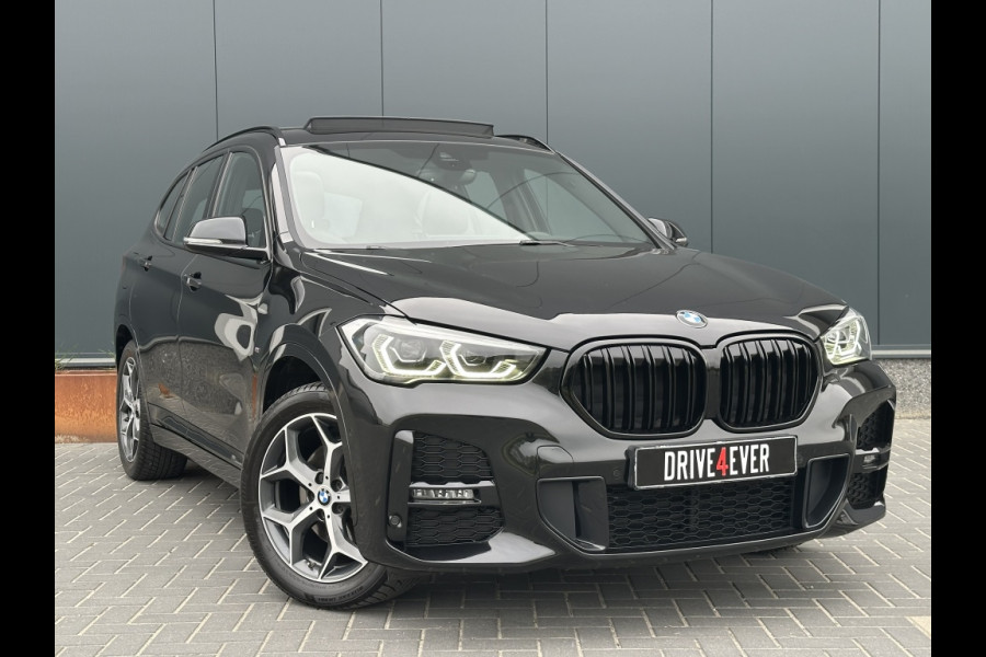 BMW X1 sDrive18i M PACK 2022 PANO NAVI CR CONTROL CAMERA CLIMATE CONTRO