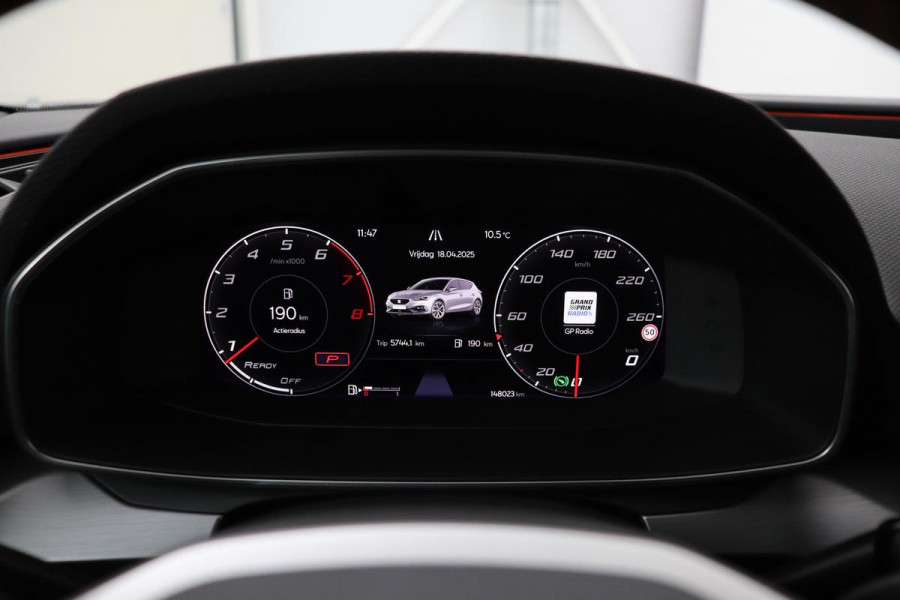 Seat Leon 1.5 eTSI FR Intense | Adaptive cruise | Carplay | Sportstoelen | Full LED | Navigatie | Climate control | Parkeerhulp | Dodehoek detectie