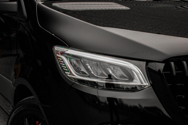 Mercedes-Benz Sprinter 319CDI L2H2 RWD 190PK FULL BLACK JB- EDITION / 3500KG / NEW / DIRECT RIJDEN / NAVIGATIE / PDC / FULL / LED