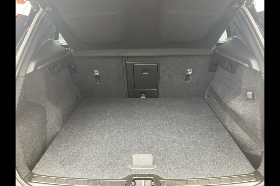 Volvo XC40 1.5 T5 262pk PHEV Pano.dak 1Eig Twin Engine Momentum Pro