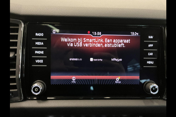 Škoda Kodiaq 1.5 TSI Business Edition 7p. Panoramadak Trekhaak Navigatie Carplay Adaptive Cruise Control Camera Parkeersensoren Blind Spot Assist Virtual Cockpit Stoelverwarming Climate Control
