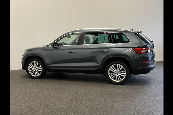 Škoda Kodiaq 1.5 TSI Business Edition 7p. Panoramadak Trekhaak Navigatie Carplay Adaptive Cruise Control Camera Parkeersensoren Blind Spot Assist Virtual Cockpit Stoelverwarming Climate Control