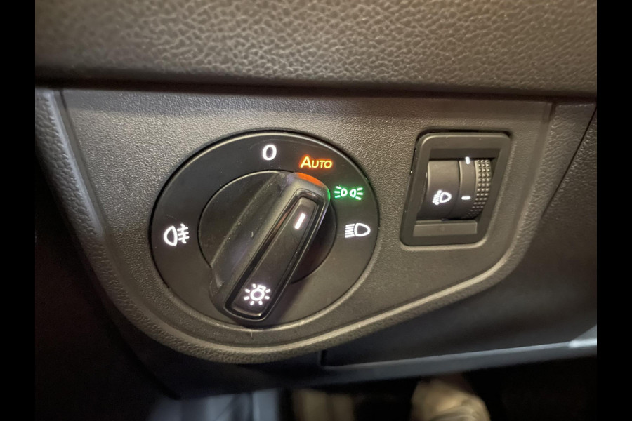 Volkswagen Polo 1.0 TSI DSG Life Navigatie Apple Carplay/Android Auto Camera Parkeersensoren Adaptive Cruise Control Stoelverwarming Virtual Cockpit Climate Control