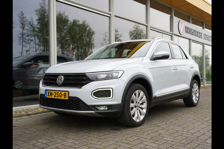 Volkswagen T-Roc 1.5 TSI Sport | Navigatie | Virtual | DAB | Climate Control | Led