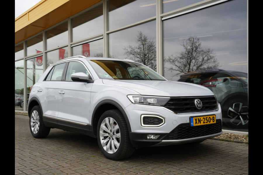 Volkswagen T-Roc 1.5 TSI Sport | Navigatie | Virtual | DAB | Climate Control | Led