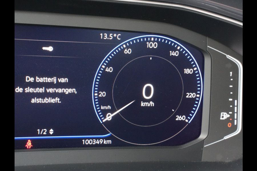 Volkswagen T-Roc 1.5 TSI Sport | Navigatie | Virtual | DAB | Climate Control | Led