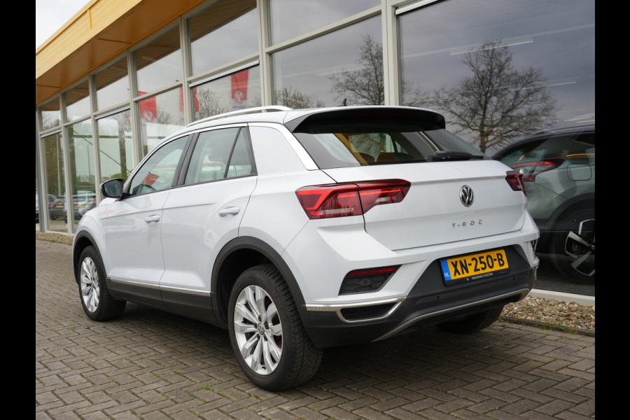 Volkswagen T-Roc 1.5 TSI Sport | Navigatie | Virtual | DAB | Climate Control | Led