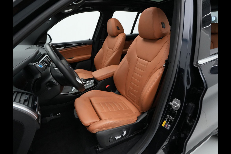 BMW iX3 High Executive 80 kWh 285pk Panorama Navigatie Trekhaak Stoelverwarming 115