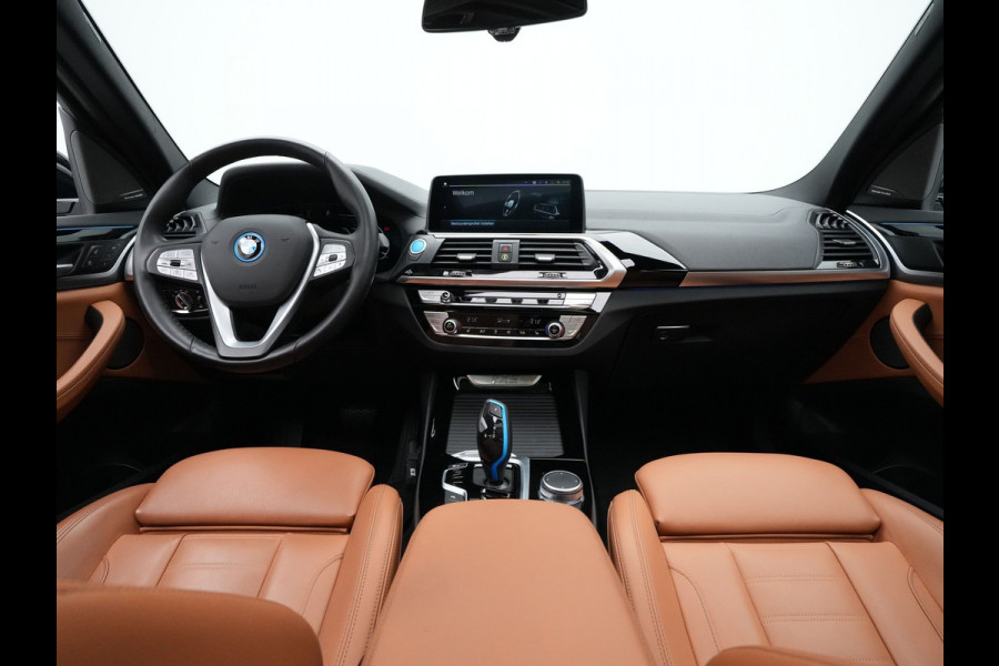 BMW iX3 High Executive 80 kWh 285pk Panorama Navigatie Trekhaak Stoelverwarming 115