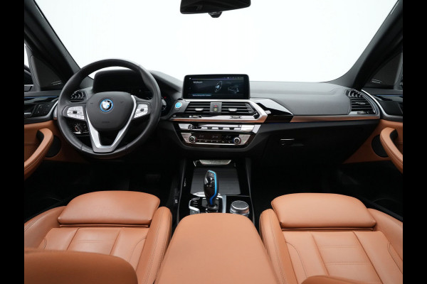 BMW iX3 High Executive 80 kWh 285pk Panorama Navigatie Trekhaak Stoelverwarming 115