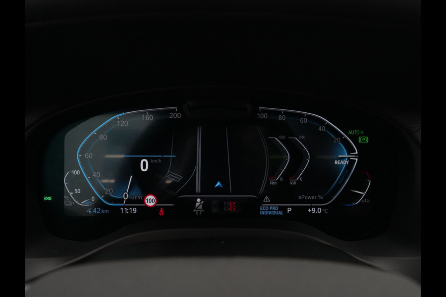 BMW iX3 High Executive 80 kWh 285pk Panorama Navigatie Trekhaak Stoelverwarming 115