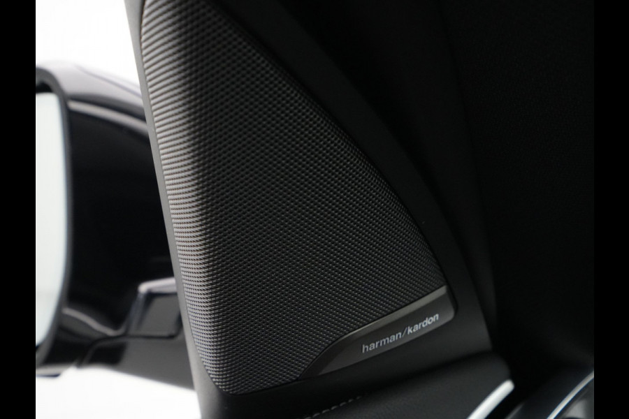 BMW iX3 High Executive 80 kWh 285pk Panorama Navigatie Trekhaak Stoelverwarming 115
