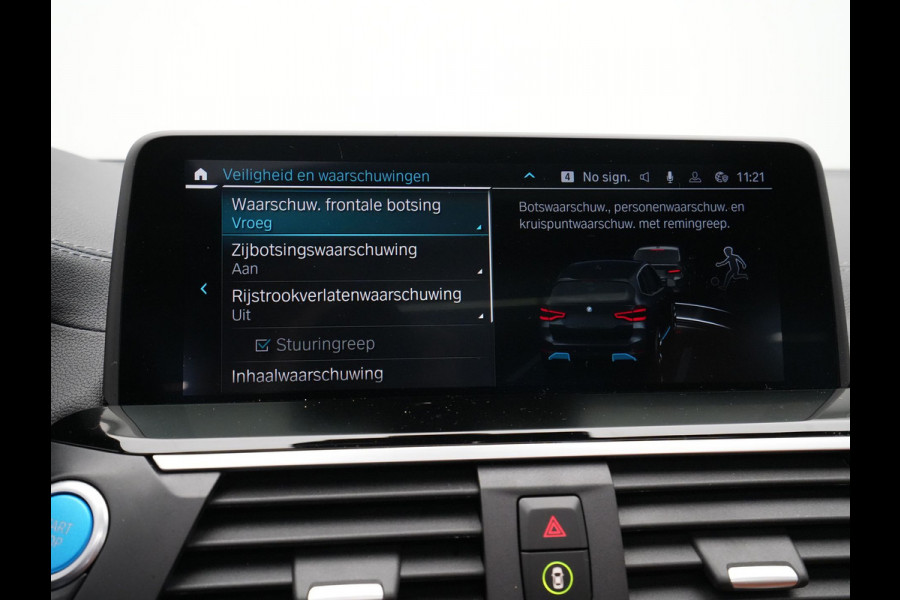 BMW iX3 High Executive 80 kWh 285pk Panorama Navigatie Trekhaak Stoelverwarming 115