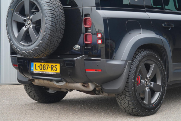 Land Rover Defender 110 3.0 P400 110 First Edition / Incl. BTW / Schuifdak / Elek. Trekhaak / 360 Camera / Meridian Sound