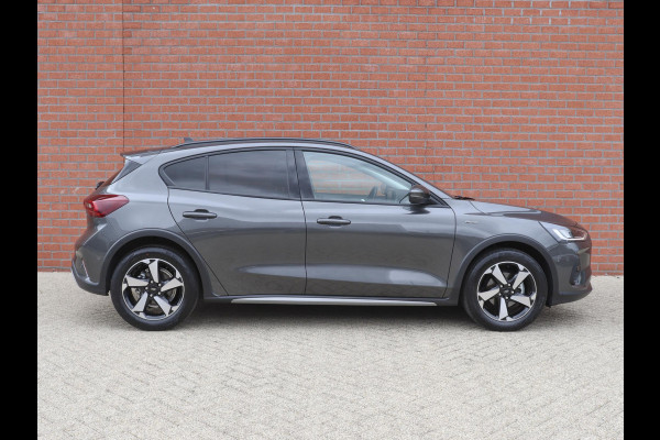 Ford Focus 1.0 EcoBoost 155pk Automaat Active X Ford Focus 1.0 EcoBoost 155pk Hybrid Automaat Active X Navigatie Climate Control Camera Parkeer sensoren B&O Dab Lichtmetalen velgen