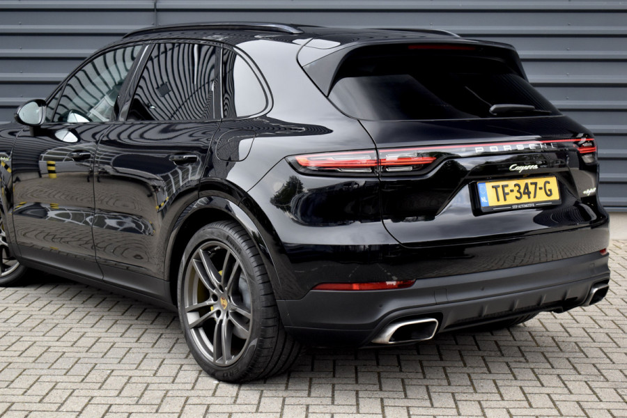 Porsche Cayenne 3.0 E-Hybrid 462pk | Panoramadak | Matrix PDLS+  | Sport Chrono | Trekhaak wegkl. | Bose | Luchtvering | Soft Close | Orig. NL |