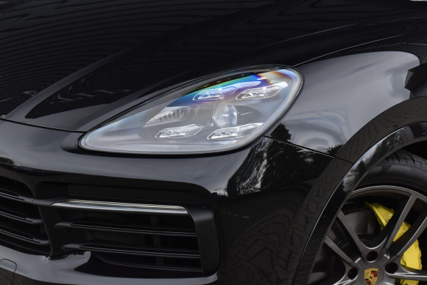 Porsche Cayenne 3.0 E-Hybrid 462pk | Panoramadak | Matrix PDLS+  | Sport Chrono | Trekhaak wegkl. | Bose | Luchtvering | Soft Close | Orig. NL |