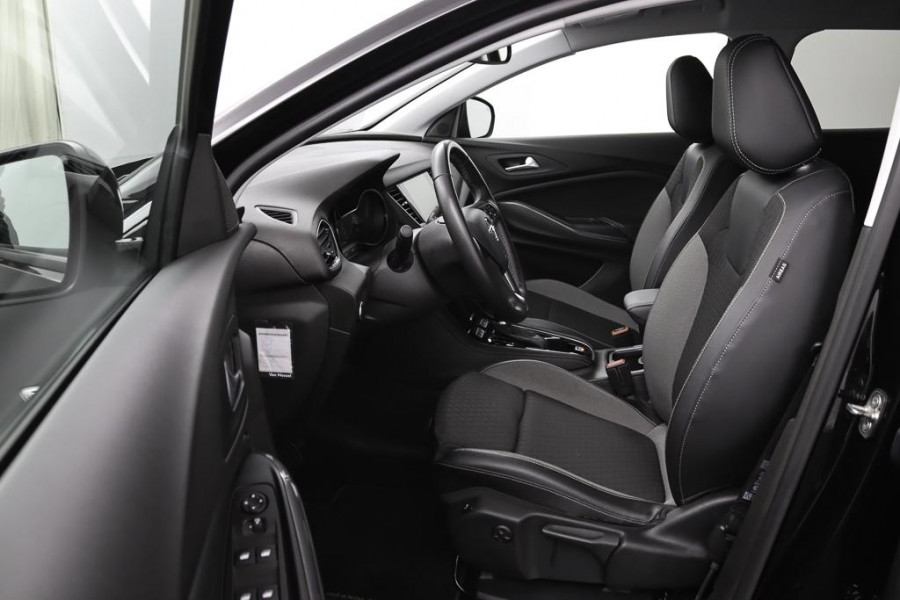 Opel Grandland X 1.2 Turbo Business Executive*AUTOMAAT*HAAK*CRUISE*