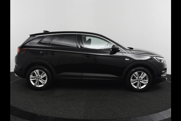 Opel Grandland X 1.2 Turbo Business Executive*AUTOMAAT*HAAK*CRUISE*