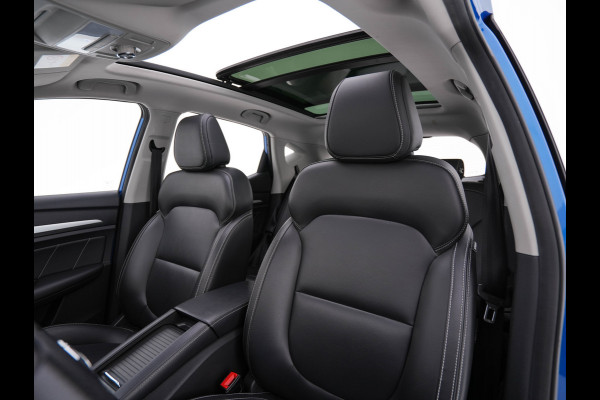 MG ZS EV Luxury 45 kWh (INCL-BTW) *PANO | FULL-LEATHER | CCS-FASTLOADER | KEYLESS | NAVI-FULLMAP | ADAPTIVE-CRUISE | CAMERA | HEATED-SEATS | CARPLAY | LANE-ASSIST | SPORT-SEATS | 17"ALU*