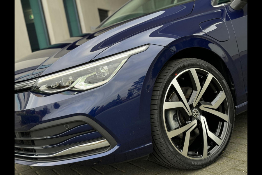 Volkswagen Golf 1.4 eHybrid STYLE, panoramadak, sportinterieur, trekhaak,19 inch, nl auto met nationale auto pas