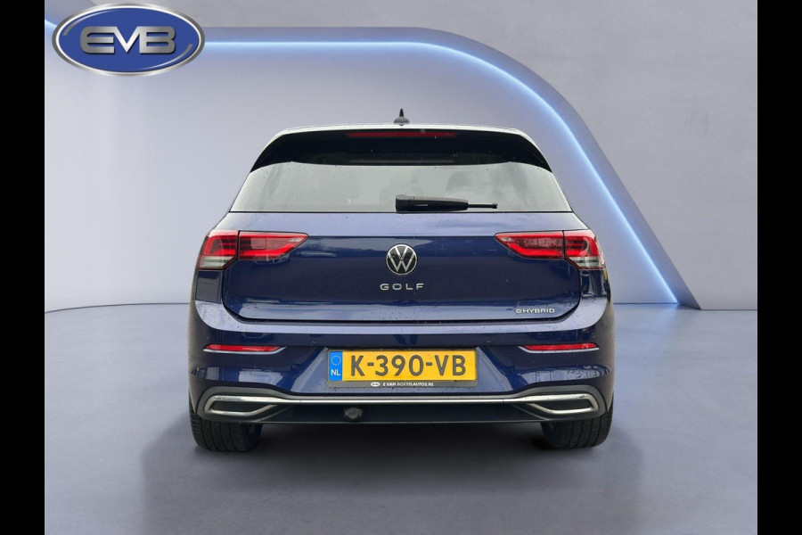 Volkswagen Golf 1.4 eHybrid STYLE, panoramadak, sportinterieur, trekhaak,19 inch, nl auto met nationale auto pas