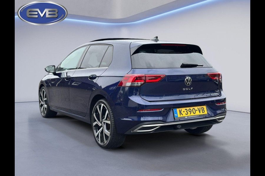 Volkswagen Golf 1.4 eHybrid STYLE, panoramadak, sportinterieur, trekhaak,19 inch, nl auto met nationale auto pas