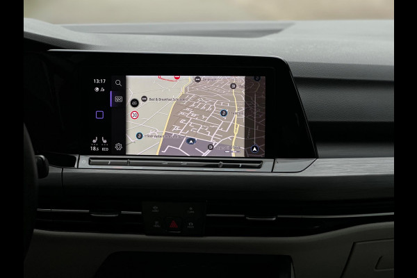 Volkswagen Golf 1.4 eHybrid STYLE, panoramadak, sportinterieur, trekhaak,19 inch, nl auto met nationale auto pas