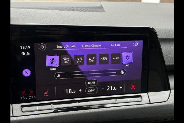 Volkswagen Golf 1.4 eHybrid STYLE, panoramadak, sportinterieur, trekhaak,19 inch, nl auto met nationale auto pas