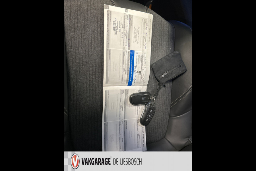 Peugeot 5008 1.2 PureTech GT-Line / 7 persoons / Panorama-dak / navigatie