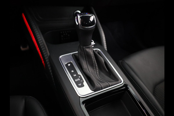 Audi Q2 35 TFSI S Edition Private lease vanaf €629,- pm | 150 pk S-tronic | Verlengde garantie | Navigatie | Parkeersensoren achter | Adaptieve cruise control | Matrix LED koplampen | S-line |