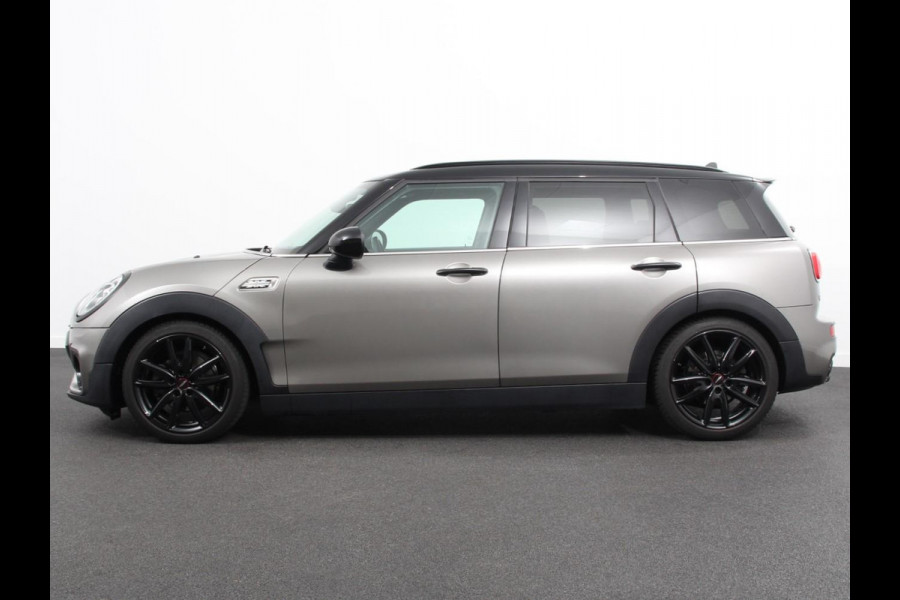 MINI Clubman 1.5 Cooper Chili Hyde Park Climate control Cruise control Voorstoelen verwarmd Parkeersensor achter LED Apple Carplay/ Android Auto