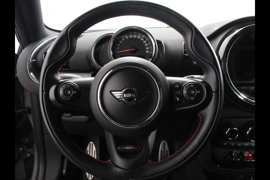 MINI Clubman 1.5 Cooper Chili Hyde Park Climate control Cruise control Voorstoelen verwarmd Parkeersensor achter LED Apple Carplay/ Android Auto