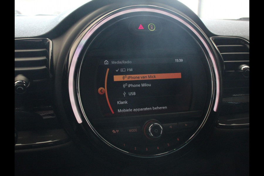 MINI Clubman 1.5 Cooper Chili Hyde Park Climate control Cruise control Voorstoelen verwarmd Parkeersensor achter LED Apple Carplay/ Android Auto