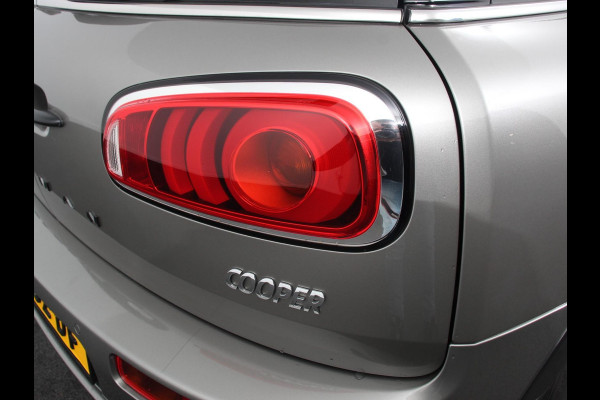 MINI Clubman 1.5 Cooper Chili Hyde Park Climate control Cruise control Voorstoelen verwarmd Parkeersensor achter LED Apple Carplay/ Android Auto