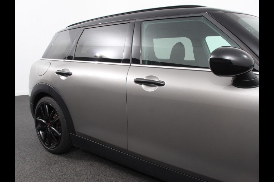 MINI Clubman 1.5 Cooper Chili Hyde Park Climate control Cruise control Voorstoelen verwarmd Parkeersensor achter LED Apple Carplay/ Android Auto