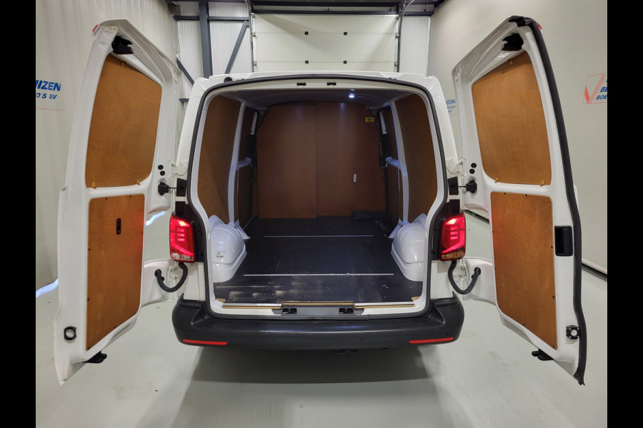 Volkswagen Transporter 2.0TDI 150pk L2/H1 Automaat Euro 6!
