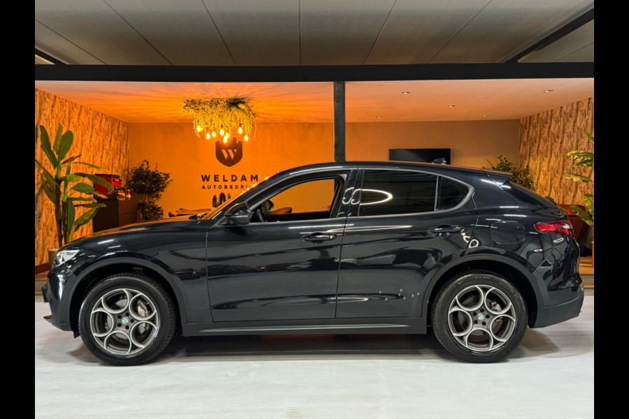 Alfa Romeo Stelvio 2.0 T AWD Super Q4 Garantie Camera PDC Leder Elek Achterklep DAB LED Cruise Clima Navi Rijklaar