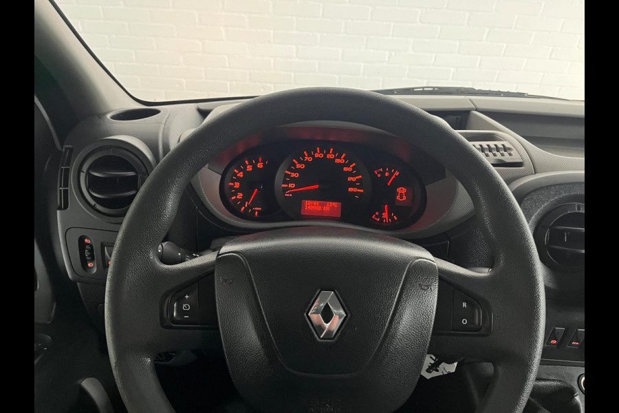 Renault Master Servicewagen T35 2.3 dCi 145pk euro6 L2H2 Energy BOTT inrichting Victron V230 Standkachel Trekhaak RIJKLAARPRIJS!