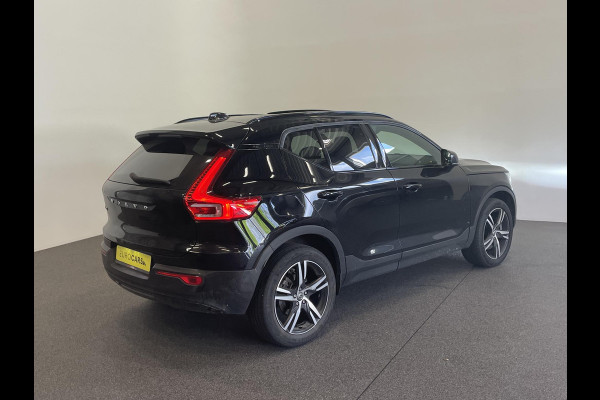 Volvo XC40 1.5 T5 Aut PHEV Recharge R-Design 262 PK Panoramadak Airco Cruise Control Leder Interieur Trekhaak Full LED Light Pack Winterpakket PRO