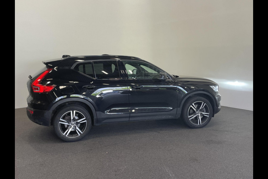 Volvo XC40 1.5 T5 Aut PHEV Recharge R-Design 262 PK Panoramadak Airco Cruise Control Leder Interieur Trekhaak Full LED Light Pack Winterpakket PRO