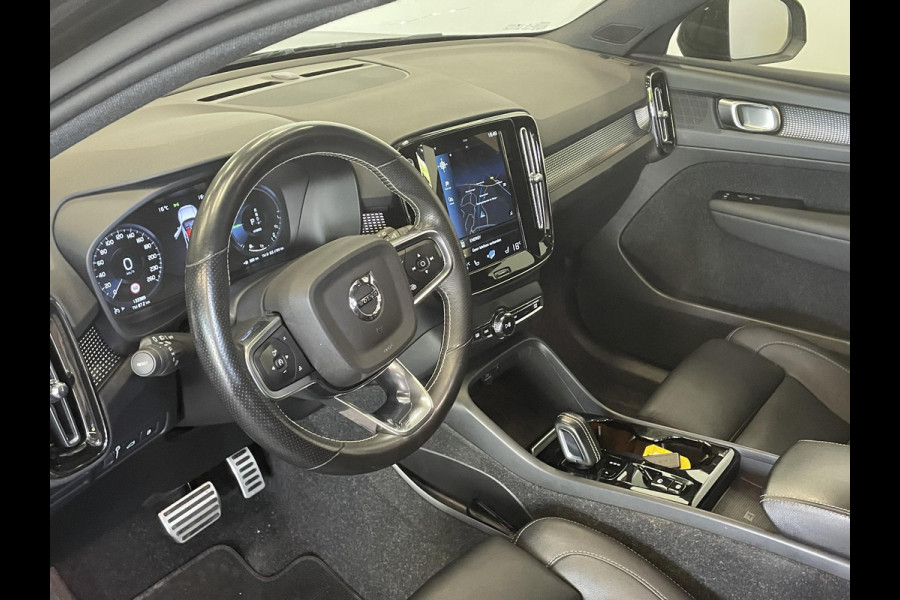 Volvo XC40 1.5 T5 Aut PHEV Recharge R-Design 262 PK Panoramadak Airco Cruise Control Leder Interieur Trekhaak Full LED Light Pack Winterpakket PRO