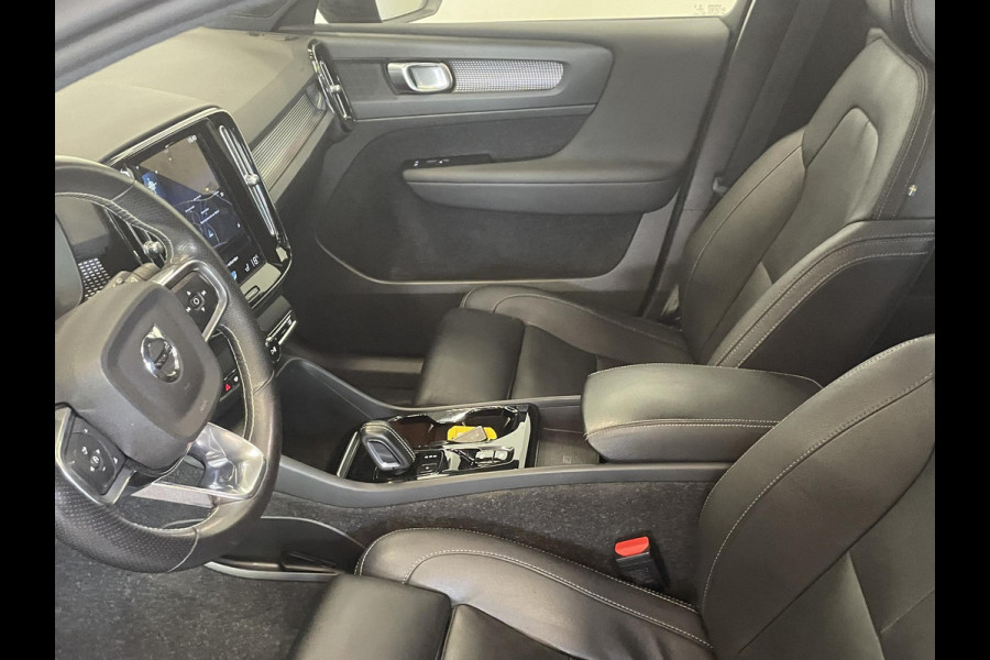 Volvo XC40 1.5 T5 Aut PHEV Recharge R-Design 262 PK Panoramadak Airco Cruise Control Leder Interieur Trekhaak Full LED Light Pack Winterpakket PRO