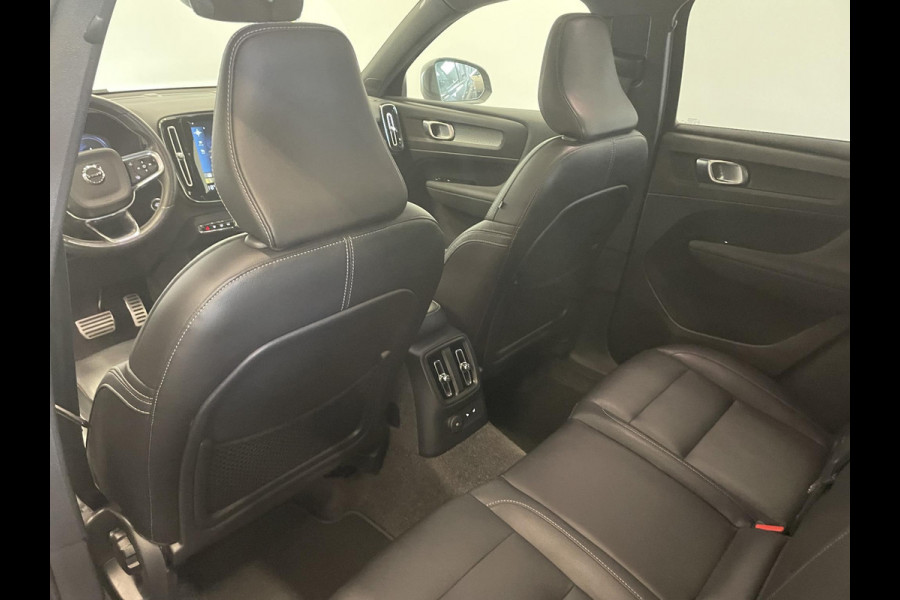 Volvo XC40 1.5 T5 Aut PHEV Recharge R-Design 262 PK Panoramadak Airco Cruise Control Leder Interieur Trekhaak Full LED Light Pack Winterpakket PRO