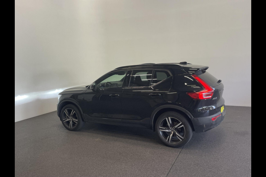 Volvo XC40 1.5 T5 Aut PHEV Recharge R-Design 262 PK Panoramadak Airco Cruise Control Leder Interieur Trekhaak Full LED Light Pack Winterpakket PRO