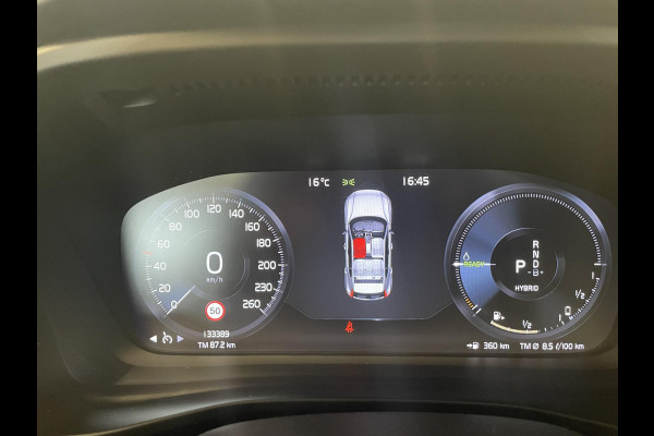 Volvo XC40 1.5 T5 Aut PHEV Recharge R-Design 262 PK Panoramadak Airco Cruise Control Leder Interieur Trekhaak Full LED Light Pack Winterpakket PRO