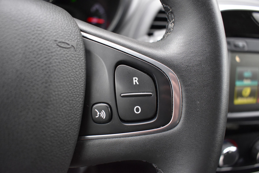 Renault Captur 0.9 TCe Limited / Cruise Control / Parkeerhulp achter / Clima / Keyless / LED