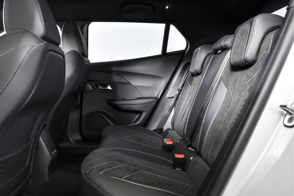Peugeot 2008 1.2 PureTech 130 GT - Automaat | Dig. Cockpit | Adapt. Cruise | Elek. stoel | Stoelverw. | PDC | Camera | NAV + App. Connect | ECC | LM 17" | 6663