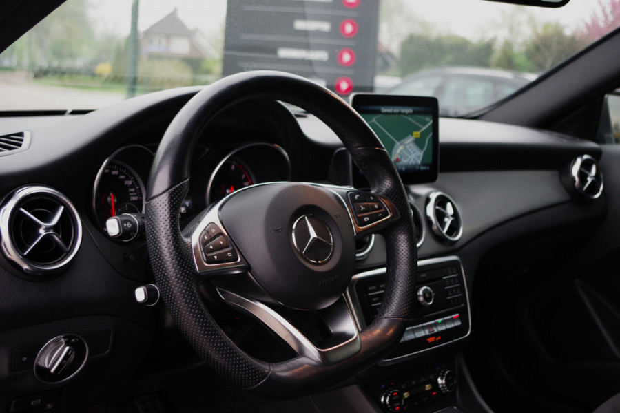 Mercedes-Benz GLA 180 AMG Line 123 PK Automaat BNS Solution, Sportstoelen, Camera, LED Koplampen